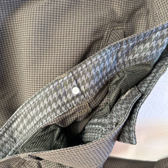 Lululemon Mens Shorts Size 36 Checkered Chino Metal Button Stretch Style - Picture 12 of 14